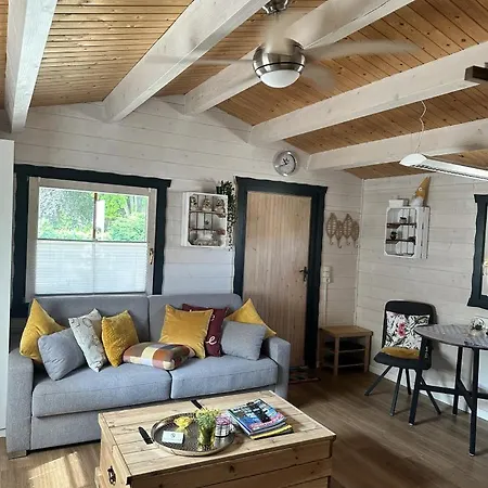 펜션 Neu! Ferienhuette Tiny House Schoningen